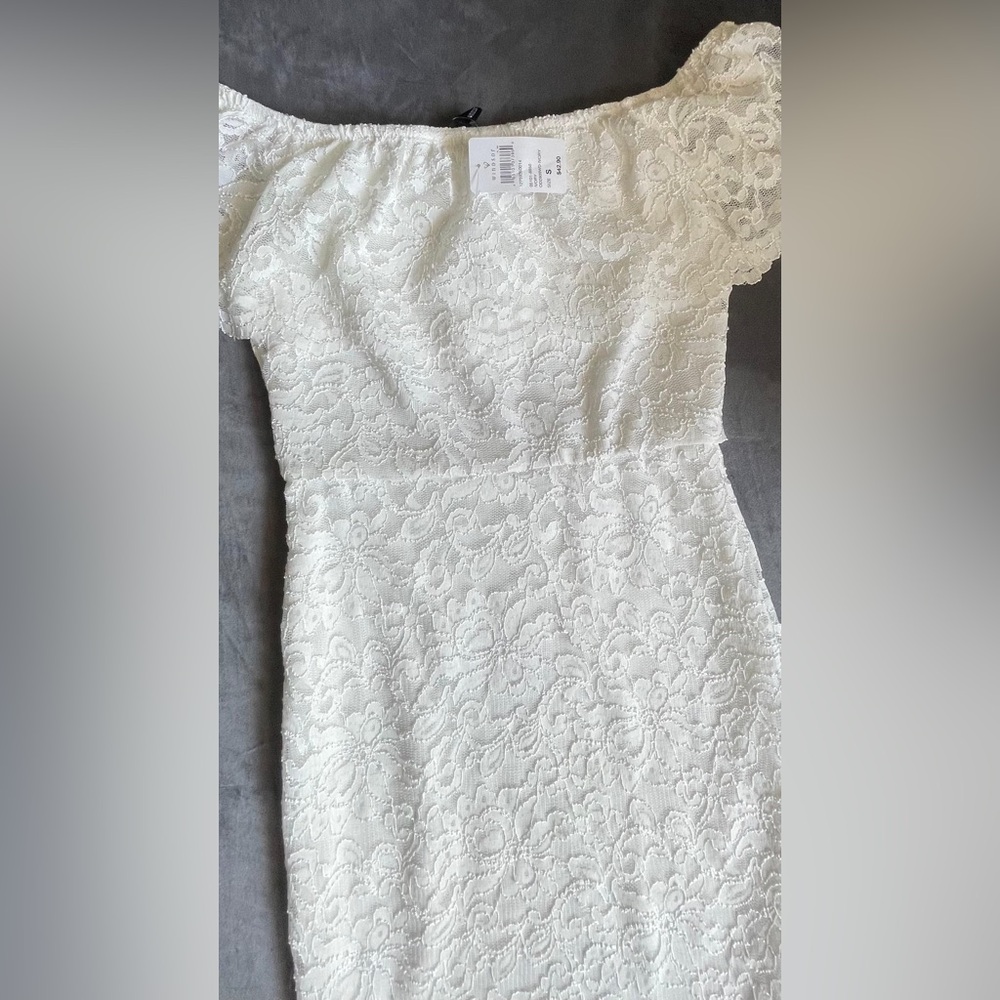 Elegant White Lace Dress